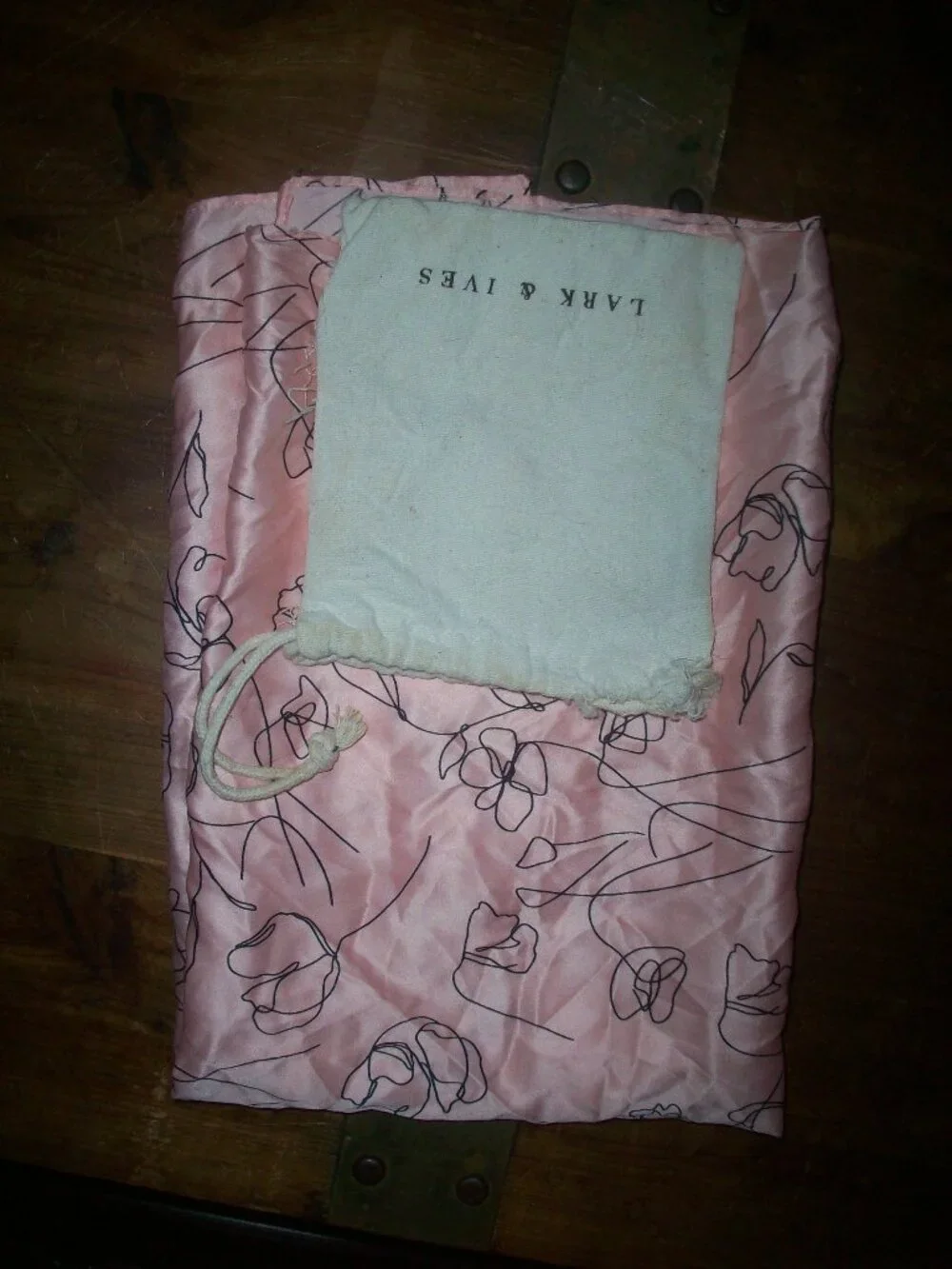 Lark & Ives bag has